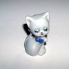 Pisica mica din ceramica alba