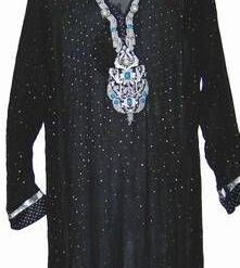 Rochie neagra din panza topita