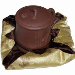 Vasul Bogatiei din ceramica, in husa galben-aurie