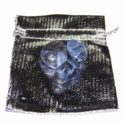 Cristale de sodalit pentru zodia Sobolan