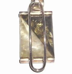 Pandantiv din chihlimbar pentru protectie de dusmani