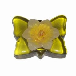 Lumanare narcisa cu suport din sticla fluture