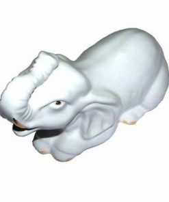 Statueta din portelan cu elefantul alb al norocului