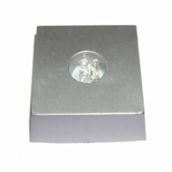 Decor Feng shui cu leduri pentru a lumina o statueta