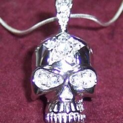 Craniu din argint si cristale tip swarowschi