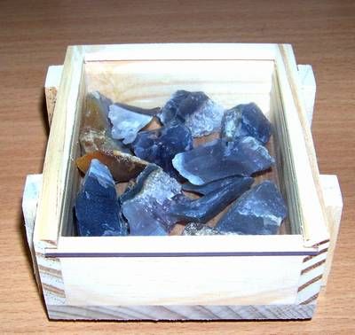 Cufarul armoniei cu cristale de agat in forma bruta Cufarul armoniei cu cristale de agat in forma bruta