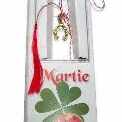 Martisor potcoava aurie si trifoi norocos