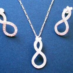 Numarul 8 - cercei si pandantiv argintii - UNICAT