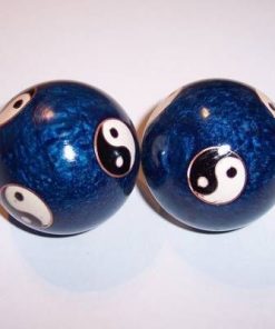 Pandantiv Yin-Yang in forma de sfera pe lantisor metalic