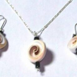 Set Feng Shui cu scoicile dragostei si argint