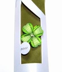 Brosa Feng Shui cu trifoi cu patru foi in forma de inimioara