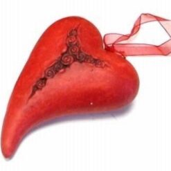 Inima din ceramica, lucrata manual, cu bujorii dragostei