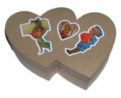 Cutie de carton in forma de inima dubla