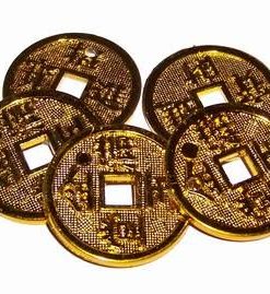 Set de 5 monede antice aurii cu ideograme de bun augur