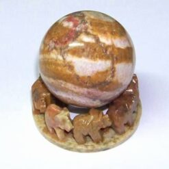 Sfera din onix pe suport cu elefanti