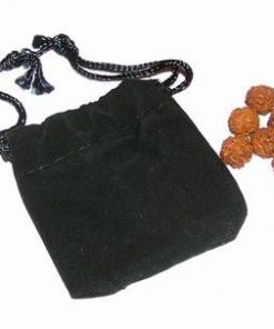 Set compus din 8 Rudraksha cu saculet negru