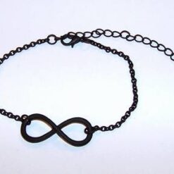 Bratara barbateasca cu cifra 8, din metal de calitate, neagra-mata