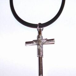 Talisman din metal - Cruciulita - pe siret nergu
