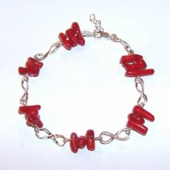 Bratara din argint cu cifra 8 si cristale de coral