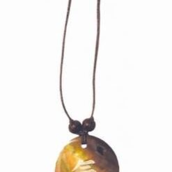 Pandantiv cu ideograma fortei si energiei, gravata pe scoica