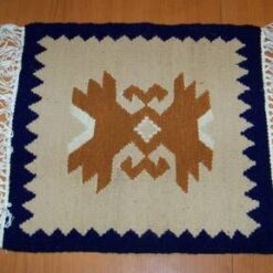 Covor din lana, lucrat manual