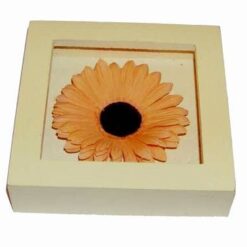 Tablou din lemn cu floarea norocului in dragoste