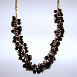 Colier placat cu cristale negre