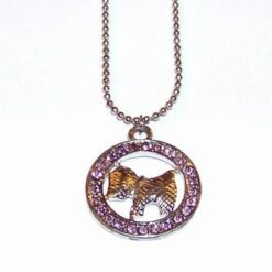 Pandantiv din metal de calitate si strasuri - zodia Caine