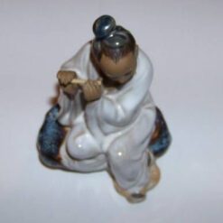 Discipol care canta la flaut