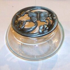 Vas din sticla cu capac din metal - Fluturele Eliberarii