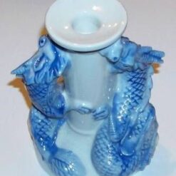 Sfenic Feng Shui din portelan cu dragoni de protectie