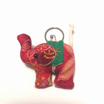 Breloc cu Elefantul Succesului din material textil
