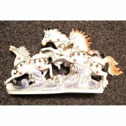 Caii succesului absolut din portelan