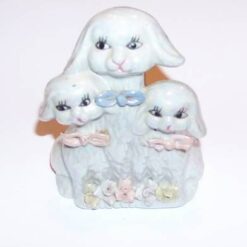 Familie de caini din portelan