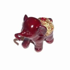 Elefantul norocului de urmasi din lemn, cu trompa ridicata